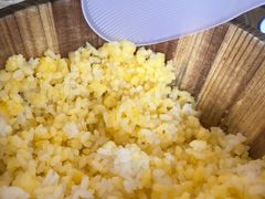 -石磨豆花家常菜·牦牛排土火锅