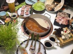 -洪氏嗨捞·猪肚鸡火锅(阳光天地店)
