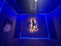 -唯爱KTV聚会餐厅(仙林东城汇店)