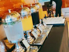-大中华希尔顿酒店-念自助餐·嗨啤·小龙虾