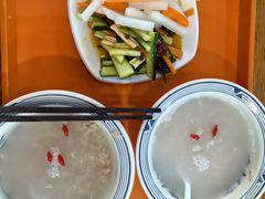 -牛一嘴·兰州牛肉面·大盘鸡(财富中心店)