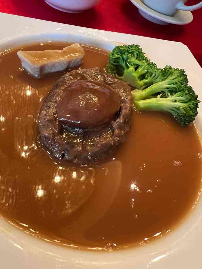 阿森鲍鱼(农展馆店)-"真是超级的贵啊……他们家的有个煲仔饭是.