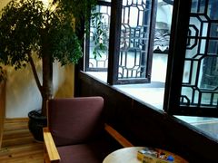 -猫的天空之城概念书店(杭州南宋御街店)