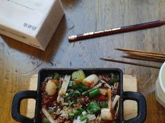 -范二妹独特烧烤夜宵城(宜宾总店)
