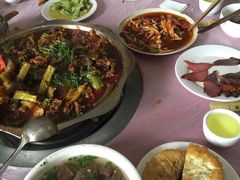 -周老三跷脚牛肉·全牛火锅(非遗传承店)