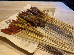 -老街烧烤大排档·地道湖北菜·龙虾馆(汉口火车站店)