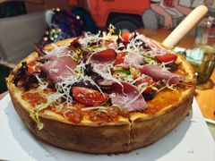 -Dragon Pizza•圆脸龙披萨·牛排餐厅