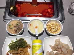 番茄锅底-海底捞火锅(安吉万达店)