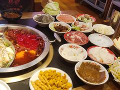 -沸炉重庆老火锅(军事博物馆店)