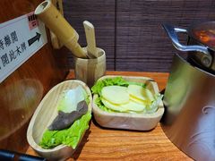 -独食火锅·半米屋台(直营总店)