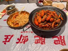 -肥肥虾庄·金牌油焖大虾(杨园滨江时代walk店)
