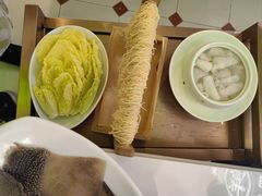-洪氏嗨捞·广东猪肚鸡·椰子鸡火锅(西咸万象城店)