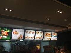 -麦当劳(鄂尔多斯机场店)