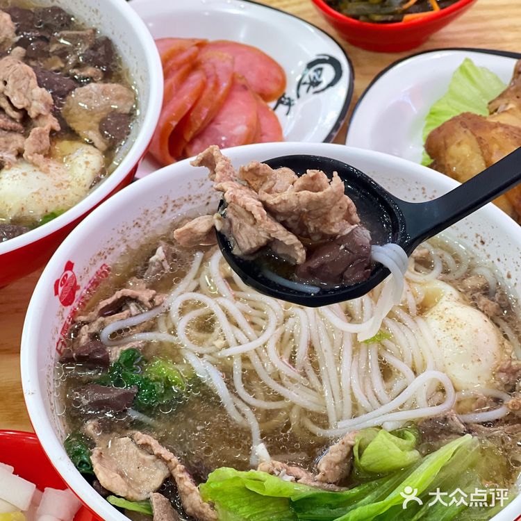 这碗料足汤鲜的杀猪粉真的无敌了❗️❗️