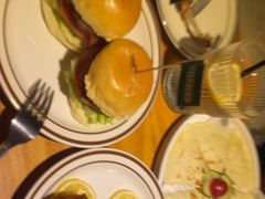 -Thanks美式餐厅(汉堡咖啡店)