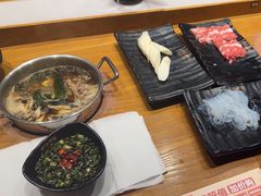 -呷哺呷哺(万达新世界店)
