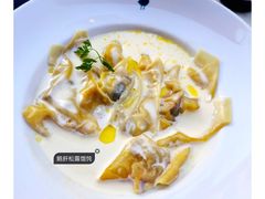 鹅肝松露饺子-Le Comptoir de la Gastronomie