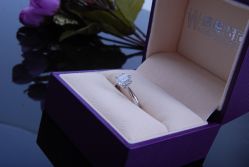 DSC_2492-威德钻石-克拉钻大本营(南京东路店)