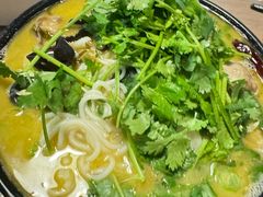 -肥汁米蘭香港米线(定西路店)