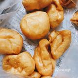 配上一整包麻酱，还有冰可乐一杯，开吃