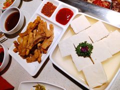 老豆腐-海底捞火锅鲜切牛肉主题店(长寿路店)