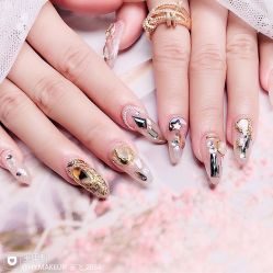 -Pink You美甲洗眉纹绣定制中心