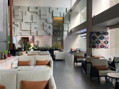 -上海古井假日酒店 · 井廊吧