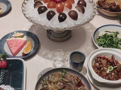 -八府香鸭·啫啫煲(华山路店)