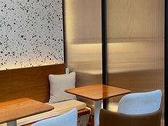 -Line 咖啡(石厦花园店)