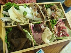 -金鼎雪山牦牛杂火锅(理县总店)