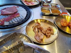 -哈哈碳都·牛肋条无限自助烤肉(台江万达店)