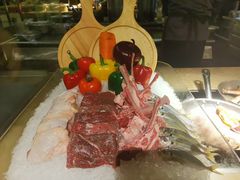 -大中华希尔顿酒店-念自助餐·嗨啤·小龙虾