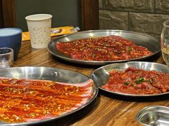 -明洞阿姨·韩式酱蟹烤肉·创意料理(三元桥店)