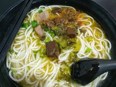 -花溪巷牛肉粉(泉城路店)