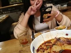 -徽湘园和马路串串火锅