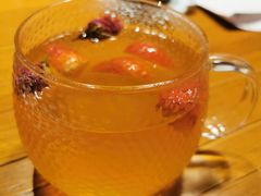 草莓白桃乌龙-煮叶(悠唐广场店)