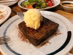 布朗尼巧克力蛋糕-SMOKI & CO(五大道店)
