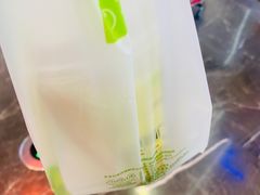 -奈雪的茶(湖滨银泰in77C区PRO店)