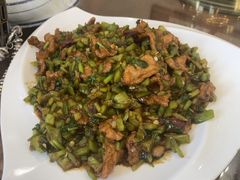 怪味牛柳-恩宏德餐馆(平山道店)