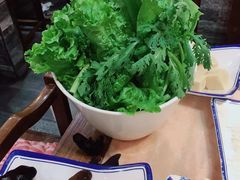 -盛元盛居传统炭火锅(绿园店)