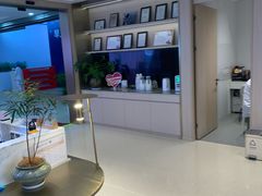 -柏乐口腔医院·舒适化无痛种植牙中心(东盟商务区院)