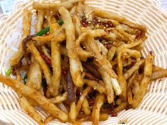 -江城燕子大排档(江汉路步行街店)