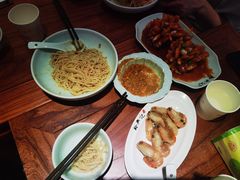 -裕兴记•蟹黄面馆(人民广场店)