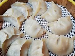 老家牛肉蒸饺-东北小板凳地摊烧烤(泰来街店)