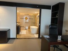 -青岛海尔洲际酒店