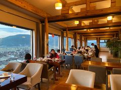 靠窗位-无有景观餐厅·铜瓢牛肉·下午茶