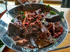 -临江餐馆二楼美食部落