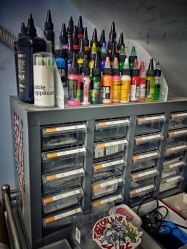 -猛子刺青纹身店