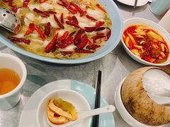 -姚姚酸菜鱼·金戈戈香港豉油鸡(喜荟城联名店)