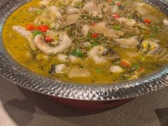 -有红鸡毛店·川菜(建设路店)